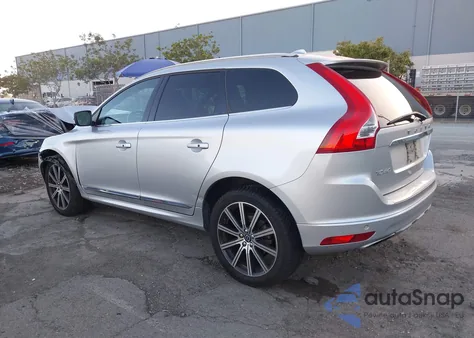 2017 Volvo Xc60 T6 Inscription z USA, uszkodzony, nr VIN YV449MRU1H2114204